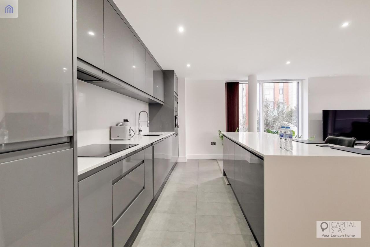 Free Parking - Stylish Three Bedroom Apartment By London Excel Exterior foto